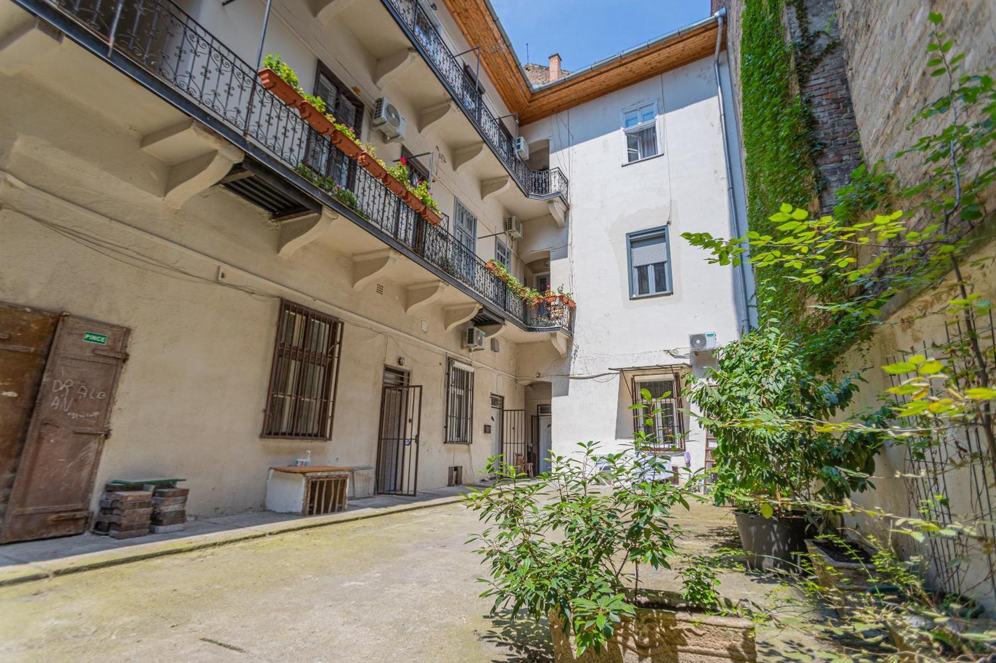 Cute Apartment Next To The Gozsdu Courtyard Budapest Extérieur photo