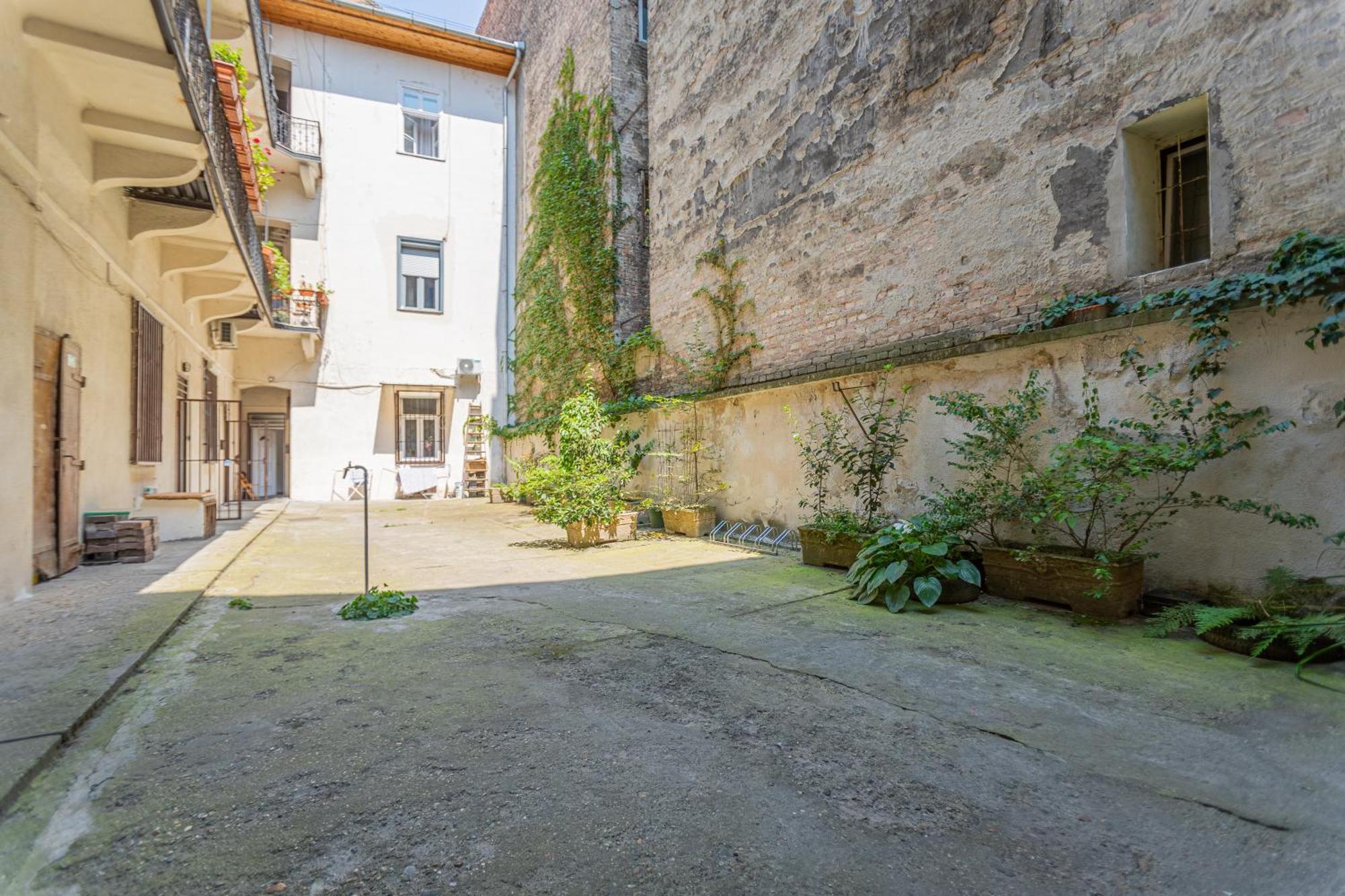 Cute Apartment Next To The Gozsdu Courtyard Budapest Extérieur photo